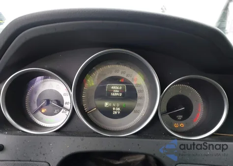 2014 Mercedes-Benz C 300 Sport 4Matic z USA, uszkodzony, nr VIN WDDGF8AB3EA941459